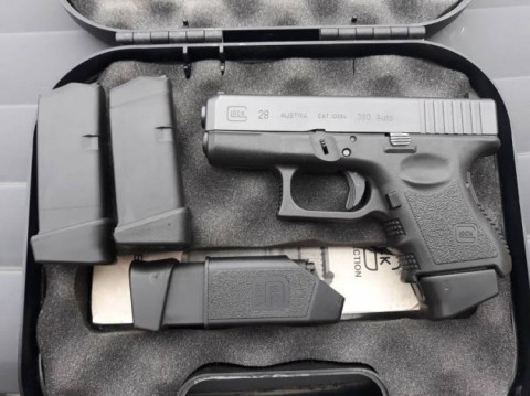 E - ARMI ATTIVE -  - PISTOLA   GLOCK  Mod. 28   Cal. 9 Corto (.380) + 3 SERBATOI	.