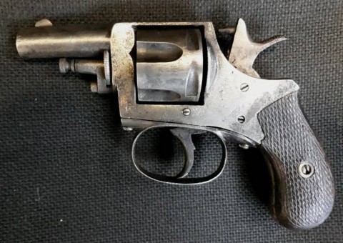 C - ARMI ANTICHE -  - REVOLVER A PERCUSSIONE  Cal. 38 S.&W.  �FE Cor.�   ca. 1880 .