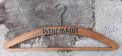 I - MILITARIA STORICA -  - WH	 GRUCCIA  IN LEGNO  �WEHRMACHT� (1)