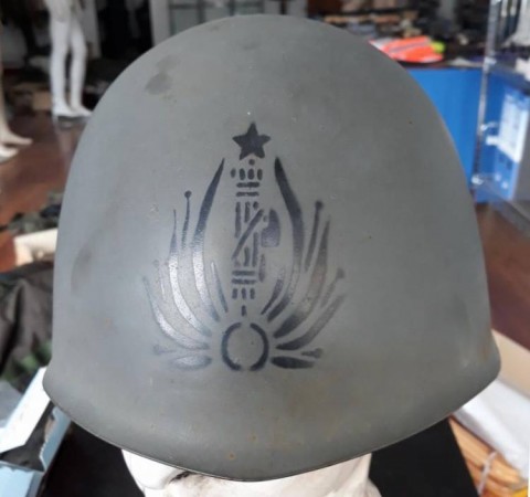 I - MILITARIA STORICA -  - ELMETTO  M.33  SENZA FORI  LINER M.31  FREGIO MVSN/CC Mod. 38			850,00		