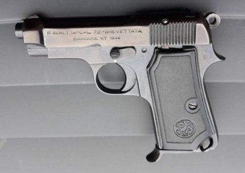 E - ARMI ATTIVE -  - PISTOLA  BERETTA  Mod. 35  RSI  �1944 - 4�UT�  (1).