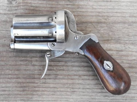 C - ARMI ANTICHE -  - GB   REVOLVER A SPILLO   PEPPERBOX.  TAMBURO RIGATO.  Sec. XIX.