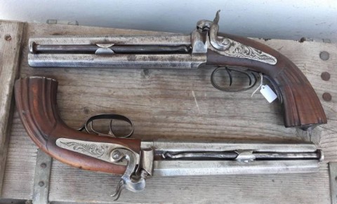 C - ARMI ANTICHE -  - COPPIA PISTOLE A LUMINELLO A CANNE SOVRAPPOSTE.  Sec. XIX			950,00