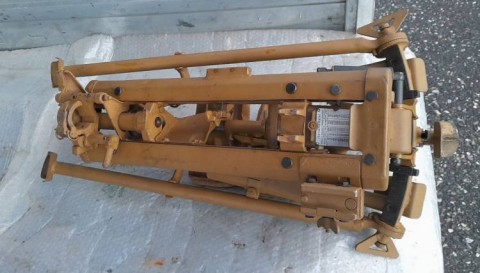 H - ACCESSORI -  - WH  TREPPIEDE  LAFETTE  x  MG.34	 COLORAZIONE DAK.