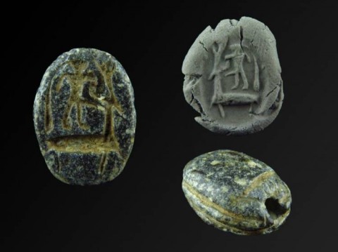 B - ARCHEOLOGIA - PENDENTI / AMULETI (P/A) - Scarabeo in Diorite.  Dio della Duerra  Resheph.  1200-900 a.C.  � 16 mm. (356)