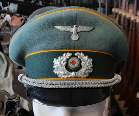 I - MILITARIA STORICA -  - HEER	SCHIRMUTZE  UFF. CAV.  Adolf Block  K�ln  1941.