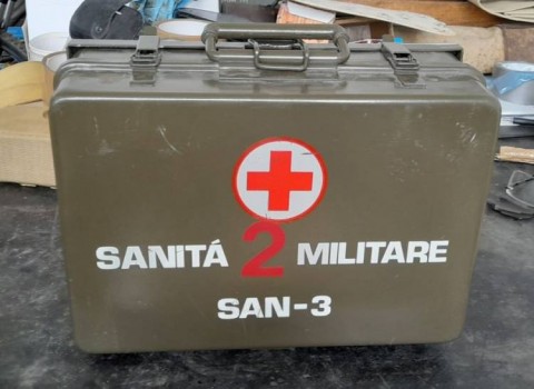 N - ESERCITO/MARINA  >1945 -  - MMI    CASSETTA PRONTO SOCCORSO DA PARETE PER NAVE.  ALLUMINIO.