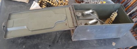 H - ACCESSORI - PARTI DI ARMA (PA) - CASSETTA  PULIZIA  IN METALLO  PER FLAK 28