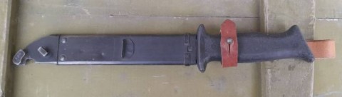 D - ARMI BIANCHE -  - PUGNALE  M.65  DA ESERCITAZIONE    (COMMANDO UNGHERESI) - 2.	