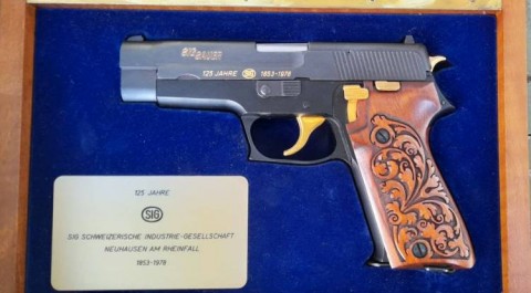 E - ARMI ATTIVE -  - PISTOLA  SIG SAUER   P.220  �125� ANNIVERSARY�   1853-1978.