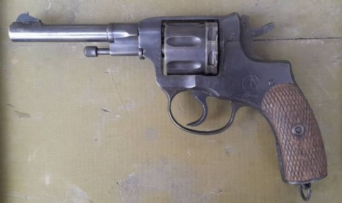 E - ARMI ATTIVE -  - REVOLVER NAGANT Mod. 1895 (1944).