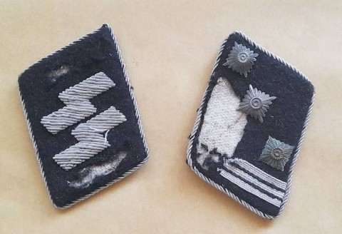 I - MILITARIA STORICA - DECORAZIONI (D) - All./W. SS   COPPIA  MOSTRINE UFF. (Hauptsturmfuhrer).