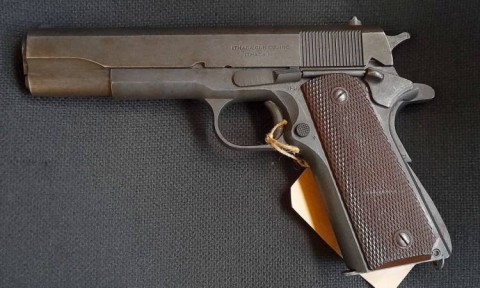 E - ARMI ATTIVE -  - PISTOLA   ITHACA  MOD. 1911A1  (02.1943).
