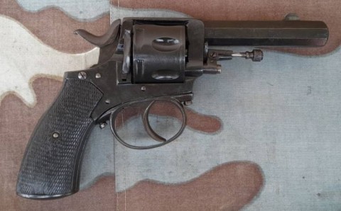 C - ARMI ANTICHE -  - REVOLVER A PERCUSSIONE.  BELGIO, ca. 1870.