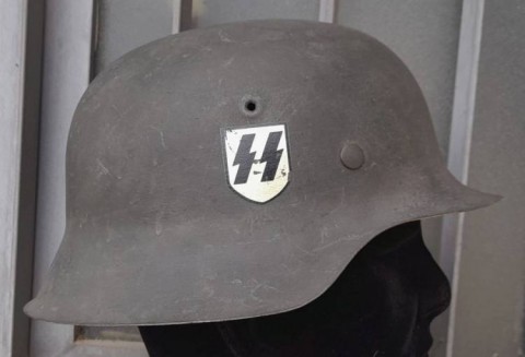 I - MILITARIA STORICA -  - ELMETTO  M.40   SS  MONODECAL 	  DECAL  COPIA.
