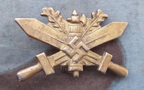  -  - RSI    DISTINTIVO ADDESTRAMENTO IN GERMANIA,  ORO (x Uff,).