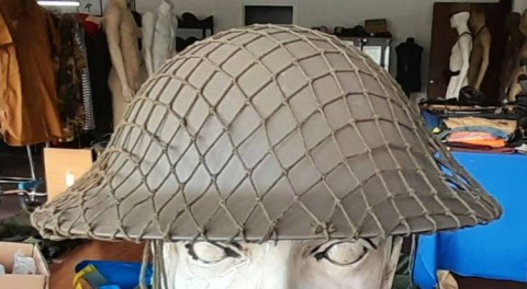 I - MILITARIA STORICA -  - GB   ELMETTO  MKII   Post 1945 + RETINA.