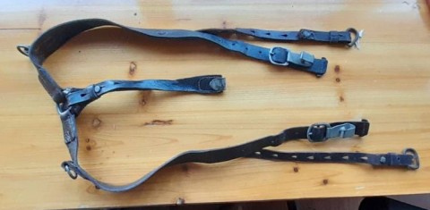 I - MILITARIA STORICA -  - WH   SPALLACCI   A � Y �  IN CUOIO. 	�Hamburh 1942�.