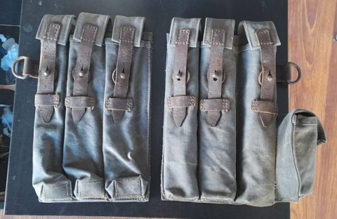 I - MILITARIA STORICA -  - LW   COPPIA PORTACARICATORI   MP.38/40  TELA  BLAUGRAU.