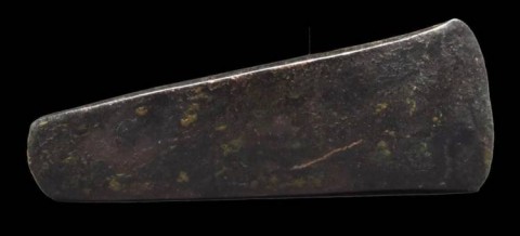 B - ARCHEOLOGIA -  - Ascia piatta  in Bronzo, mm. 95.   Europa, 2000-1500 a.C.  (355)