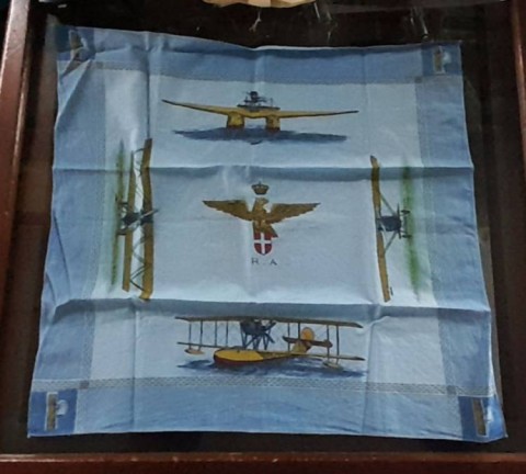 I - MILITARIA STORICA -  - RA     FAZZOLETTO CELEBRATIVO DELL�AVIAZIONE FASCISTA.