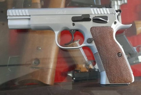 E - ARMI ATTIVE -  - PISTOLA   TANFOGLIO  T95F  Stock Force  Cal. 9x21.