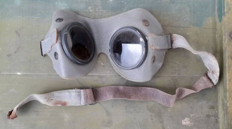 I - MILITARIA STORICA -  - KM     OCCHIALI MULTIUSO 75%  IN PELLE GRIGIA  DA PONTE.