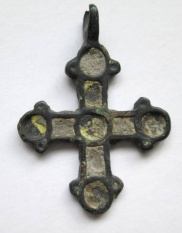B - ARCHEOLOGIA -  - Pendente a Croce  Vichingo in Bronzo e Pasta di vetro �  VIII-XII  sec. d.C.
