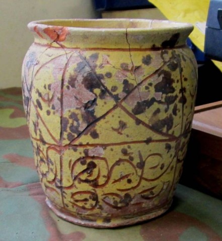 A - ANTIQUARIATO -  - Vaso in Ceramica per cucina o farmacia.  H. cm.17.   Toscana, ca. 1740.			70,00